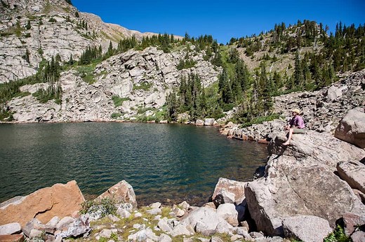 Explore Waterdog Lakes: Scenic Hike in Colorado