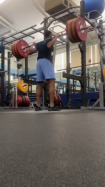 415lb squat at 185lbs BW
