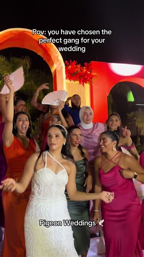 Perfect Gang Wedding: Bridesmaid Entrance & Bride Trend Video