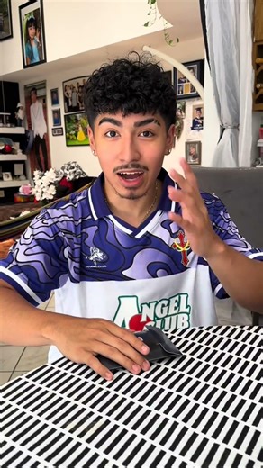 Opening Logan Paul’s first ever topps card, maybe a signature🤯 Topps Logan Paul WWE WWE on NETFLIX