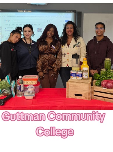 ¡Hola Familia, this was truly the highlight of my year! For the second year in a row, I was invited back to @Guttman Community College to teach their students how to make my famous sofrito! Being able to speak about Dominican gastronomy, the importance of sofrito, and our seasonings in our culture was such a full-circle moment for me. Cooking is my love language, and teaching others how to connect with food through culture fills my heart in a way I can’t even explain. And because no lesson is co
