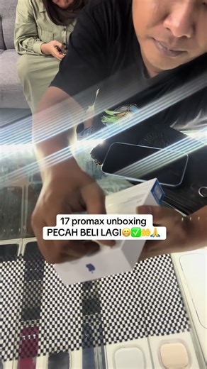 iPhone 17 Pro Max Unboxing Review and Features