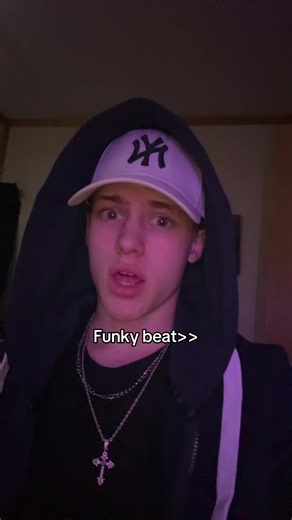 Such a funky beat😼 #eminem #rap #fyp