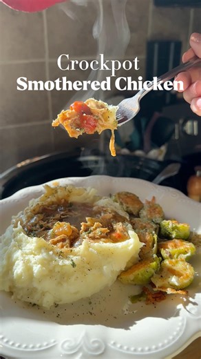 Crockpot smothered chicken 🤍 Easy dump-and-go dinner served over mashed potatoes! #easyrecipe