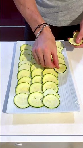 妻のためにさっぱりしたズッキーニのカルパッチョを作った #ズッキーニ #カルパッチョ #ヘルシーレシピ #zucchini #carpaccio #料理男子 #旦那 #hungryhuskyjp