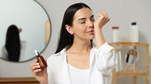 5 Essential Oils That You Can Use In Place Of Perfume Or Scent