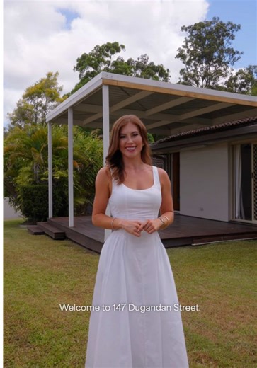 Paris White (@paris.bellaaa)’s videos with original sound - Oscillation Radio