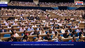 DC Baramulla Syed Dr Syed Sehrish Asghar received PM’s award for excellence in public administration today. The award was presented by PM Narendra Modi at a function held today in N Delhi. | Daily Excelsior