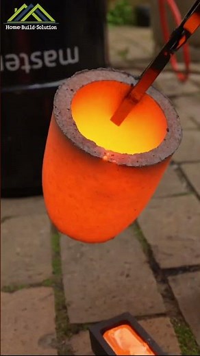 Flüssiges KUPFER bei 1000 °C - wir gießen unsere ersten Barren !