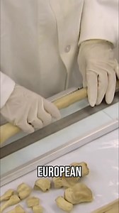 35K views · 437 reactions | Forensic science reveals secrets hidden in bone. Examining a right femur helps determine the remains were of a European adolescent male, approximately 5'10". How stature is estimated from skeletal remains. #thenewdetectives #thefbifiles #truecrime #crimeinvestigation #forensicevidence #unsolvedmystery #ForensicScience #Anthropology | The New Detectives | Facebook