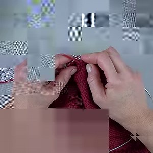 92K views · 3.2K reactions | Comme c'est facile de tricoter des chaussons - un tutoriel pour les débutants ! | Miarti - Crochet et Tricot | Facebook