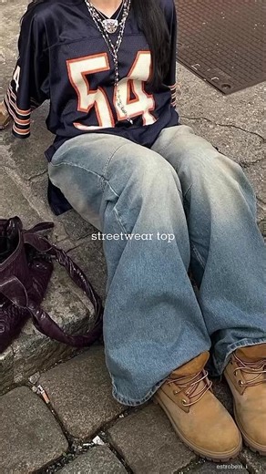 Streetwear Top Outfit Ideas for Girls Finds