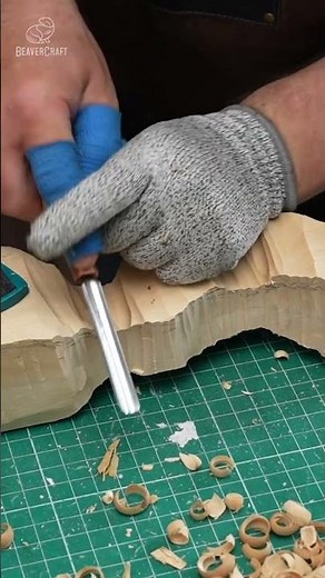 Step into the world of woodcraft with BeaverCraft! Discover how to carve this beautiful deer 🦌 #DIY