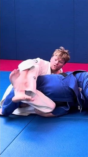 Sankaku roll- tutorial in linked video ￼