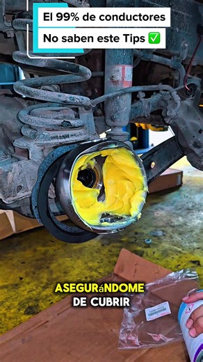 Cómo engrasar el eje de tracción del carro paso a paso