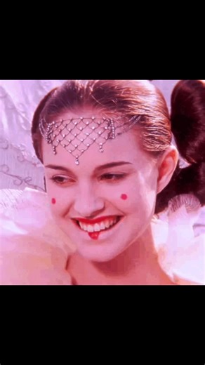 Oh Padme my Padme..☹️ #targetaudience #starwars #padmeamidala #padmeamidalaedit #gif