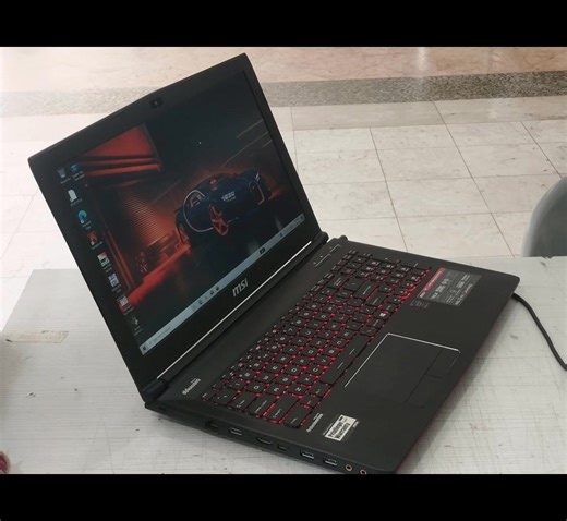 ARC on Instagram: "Laptop Gaming MSI GE62 - 2QF • Processor Generasi 5th Seri HQ • Intel Core i7 - 5700HQ ( 8CPUs ) @2.7Ghz • Ram : 16GB Double Penyimpanan : 1.) SSD M.2 Sata 128GB 2.) HDD 1TB Double Graphics VGA : 1.) Intel HD Graphics 5600 @8GB dxdiag 2.) Nvidia Geforce GTX 970M Render 11GB VRAM : 3GB GDDR5 192Bit • Layar 15,6" Full HD 1080 IPS • Battery Baru -+2Jam'an pakai • Keyboard Cantik, Red Light • Kondisi Berfungsi Normal • Fisik Bodi 90% Masih Mulus Kelengkapan : Tas , Cas , Mouse kab