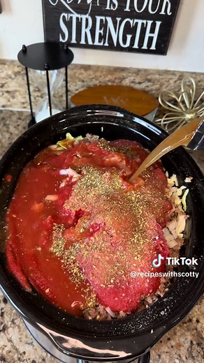 Easy Crockpot Cabbage Roll Soup Recipe