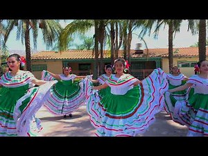 Ballet Folklorico Mexico Azteca performing Sones de Floreo.