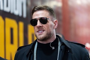 J.J. Watt drops 1-word reaction on Burnley's promotion to Premier League