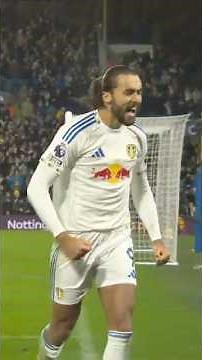 Inventive DCL finish for 10th PL goal of season! ⚽