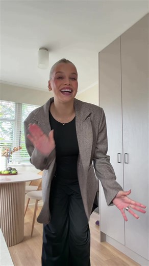 Styling My 5-Month Pregnant Bump