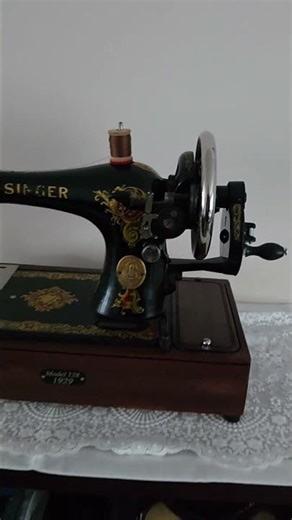 1929 Model 128 Singer Sewing Machine #sewingmachine