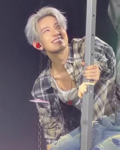 이희승 Heeseung ⁷ 🦌 on Instagram: "'Knife' is nominated on M COUNTDOWN & ShowChampion's Pre-voting! # Mcountdown: • Vote on the MNET+ app • 5 votes per account/device • Ends on Monday 11:59pm kst # ShowChampion: • Vote on the IdolChamp app • Unlimited voting (Watch ads and check attendance to earn Chamsims, use them to vote) • Ends on Monday 3pm kst For step-by-step instructions on how to vote in both, check the broadcast channel (𐂂⁷) on my profile!"