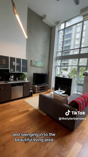 Loft apartment tour in downtown Vancouver! This 837 square-foot loft has tons of natural light, a great location and air-conditioning! I love aloft with an en suite for middle of the night conveniences #TouringWithTyler #vancouver #vancouverbc #loft #loftapartment #condo #condotour #apartment #apartmenttour #interiordesign #buywithburrows #beautifulhomes #vancouverrealestate #hometours #propertytours #CapCut