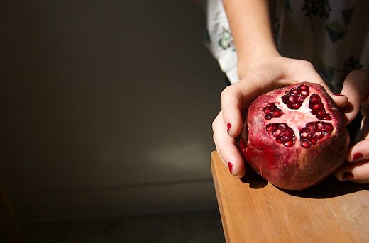 Pomegranate: From Ancient Greek Symbol to Modern Superfood - GreekReporter.com