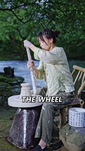 How Porcelain Is Made ⚱️