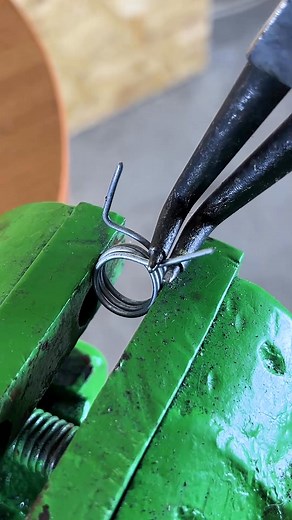 151K views · 185 reactions | Twisting wire to make springs | Science, Tech and Universe | Facebook