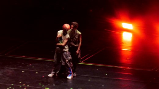 威神v2024.8.21北京首场演唱会/she a wolf中文版/舞台直拍（自存）