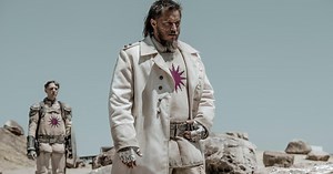 Travis Fimmel Talks ‘Raised by Wolves’   What He Misses Most From ‘Vikings’