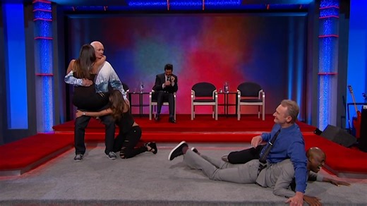 Living Scenery Colin Stays Warm With The Bella Twins Whose Line Is It Anyway | Super 99Video