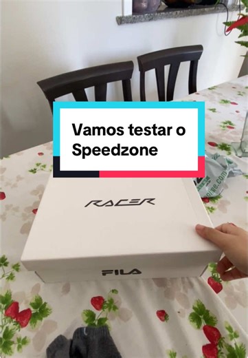 Testando a Racer Speedzone: Desafio de Corrida