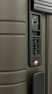 Smart luggage – designed for the digital age of travel. With five-year warranty and a 100-day risk-free trial. Let’s Go. Further. | Horizn Studios