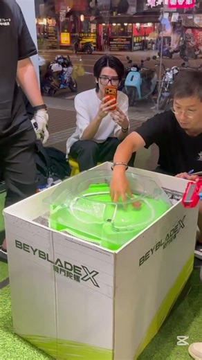戰鬥陀螺X世代 不愧是在鳳凰盃獲得亞軍的男人 使用鳳凰飛翼極限鳳凰飛翼 恭喜 小詹の盃 榮獲冠軍 #beybladex #ベイブレードx