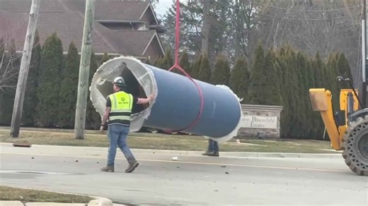 Water pressure returns in Novi & Walled Lake after water main break in Farmington Hills