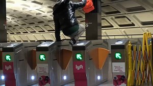 DC lags as Metro steps up fare evasion enforcement; new bill aims to help