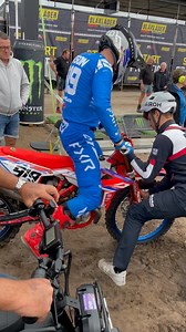 MRT Racing Team Beta MXGP riders @benwatsonmx & @tomkoch226 setting their holeshot devices on the Beta RX 450 before MXGP of The Netherlands start practice 😎 #rx450 #450rx #beta450 #450cc #4t #holeshot #holeshotdevice #startpractice #mxgp #mxgpnetherlands #mxbikes | AS3 Performance