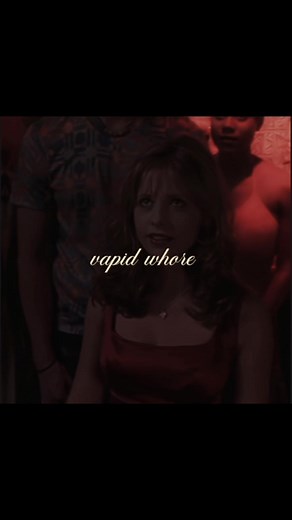 she is THE slayer (idk why the edit is so rectangular shaped hopefully you didnt even notice 🤞) #buffysummers #buffythevampireslayer #buffytok #viral_video #flopera #sarahmichellegellar #bubblegum #buffyedit #hotedit #transitionedit #abcxyz #buffytokedits #btvsedit #littlemissslayer