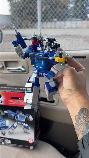 Studio Series 86 Soundwave Transformers action figure review