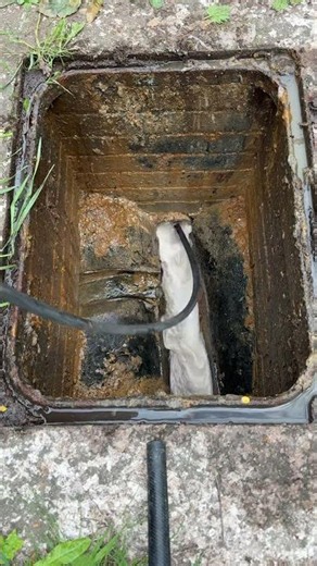 Stack pipe explosion 💥 #drainage #plumbing #satisfying