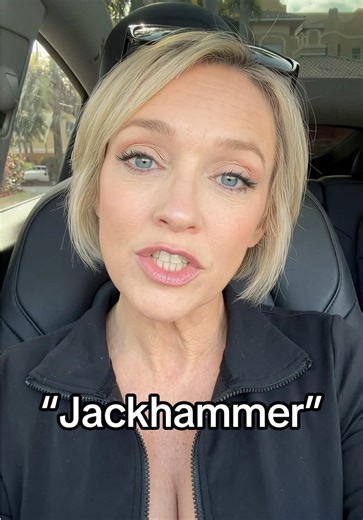 thedeewilliams (@thedeewilliams)’s video of jack hammer pose