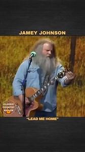 “Lead Me Home” by Jamey Johnson hits deep, carrying the weight of longing, grace, and the hope of finally finding peace at the end of the road 🎶✨. When you hear it, does it feel like a prayer, a promise, or both, what does home mean to you? 🏡💭 | Classic Country Nation