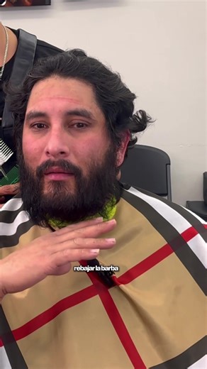 Le hizo bien el cambio? Le hicimos un cambio al amigo para dejarlo bien perfilado y como otra persona! 2161 West Seminary Drive 📍 Aceptando clientes nuevos 💈 #barbershop #fortworthbarber #transformation #viral #consultation