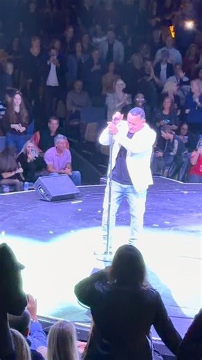 Entrance by George Lamond | DJ MDW