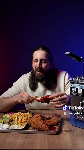 Hähnchen zerlegen, panieren und neue Sauce