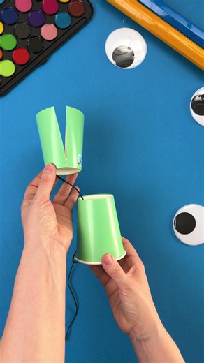 ROARSOME Dino Cup Craft! 🦕 Blippi Art Lessons #kids #shorts